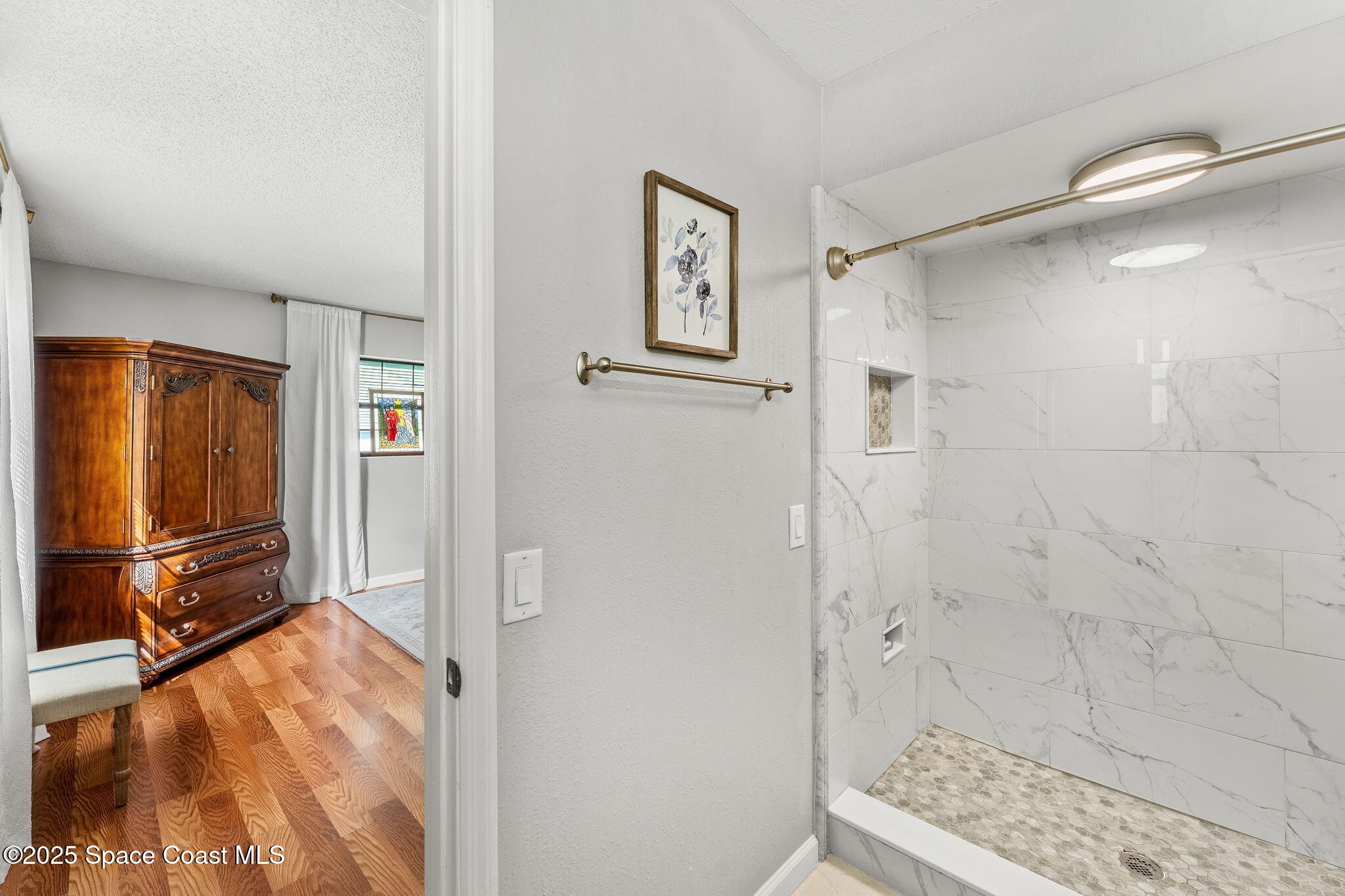 1370 Medina Avenue NW