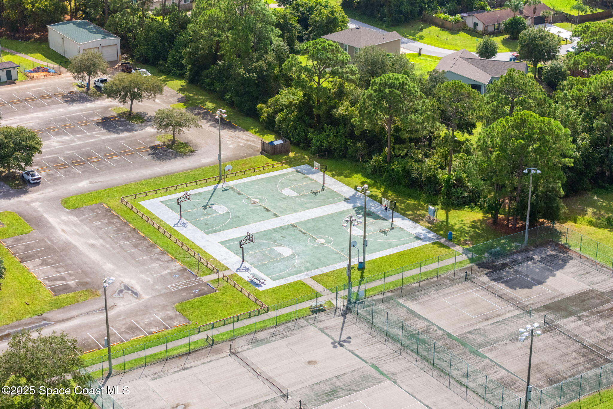 1370 Medina Avenue NW