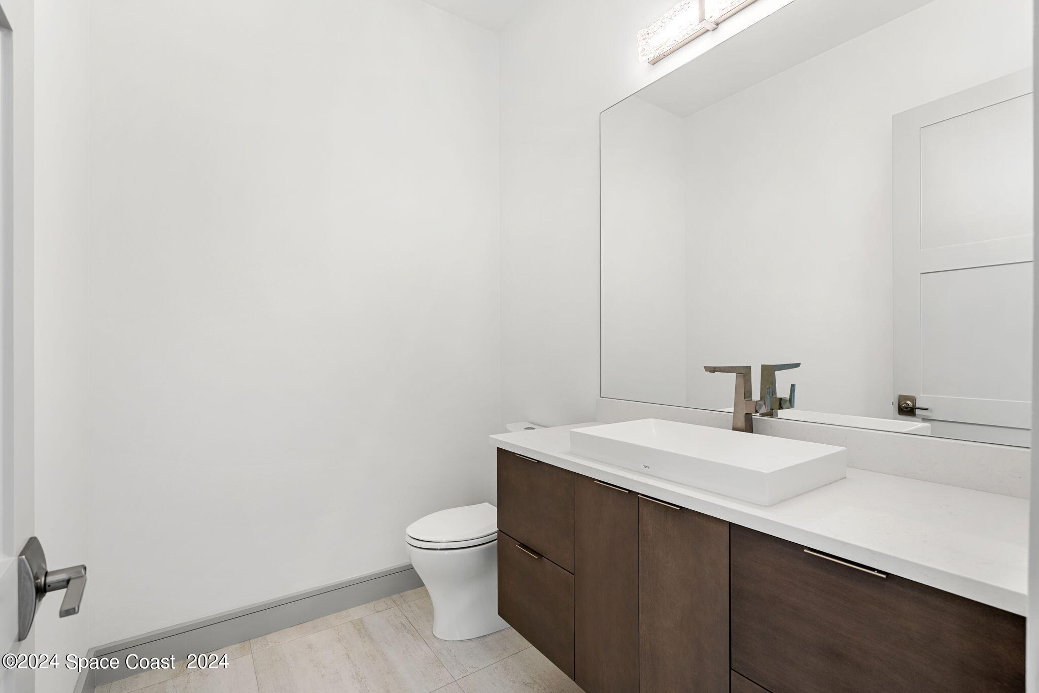 6374 Modern Duran Drive