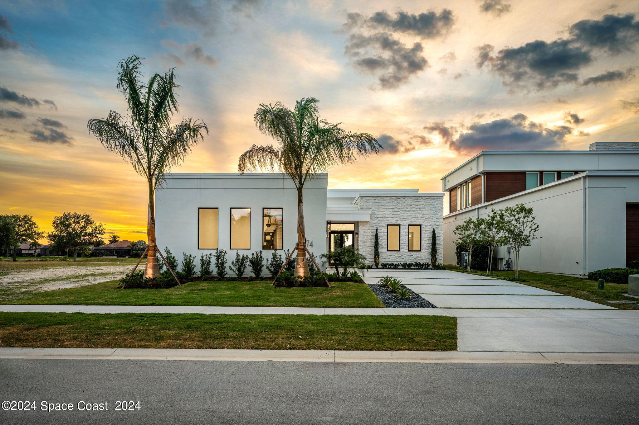 6374 Modern Duran Drive