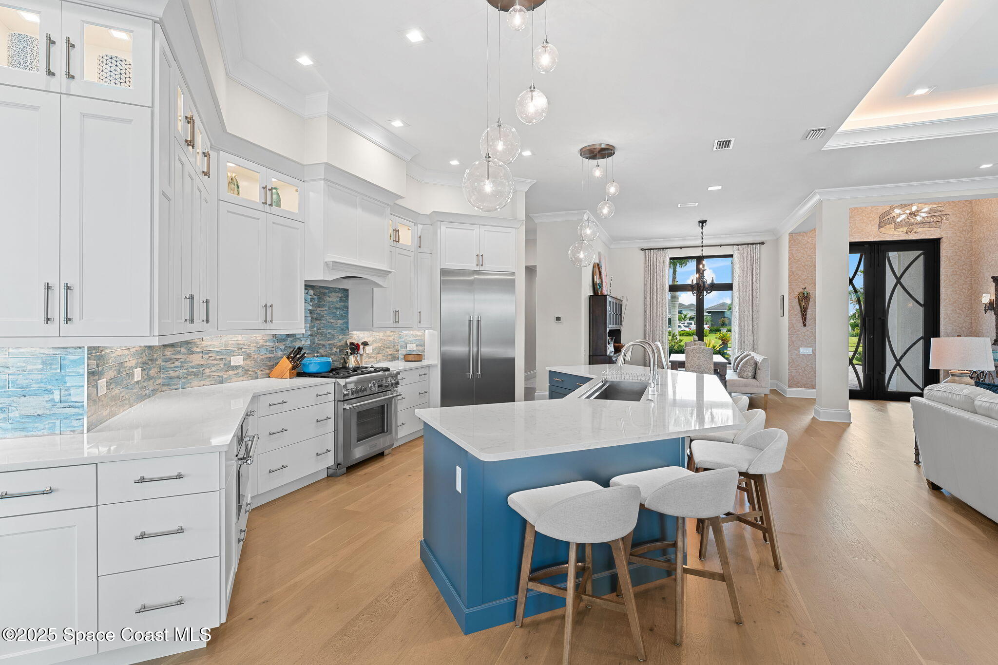 3709 Lake Adelaide Place