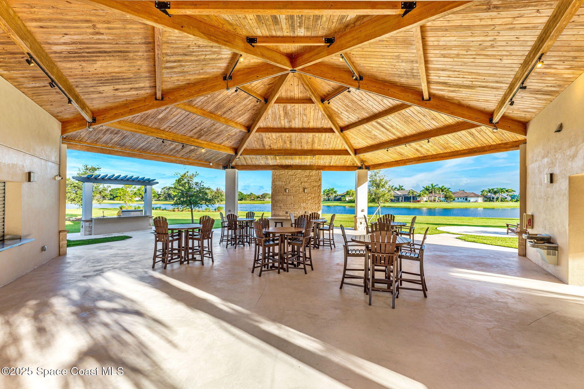 3709 Lake Adelaide Place