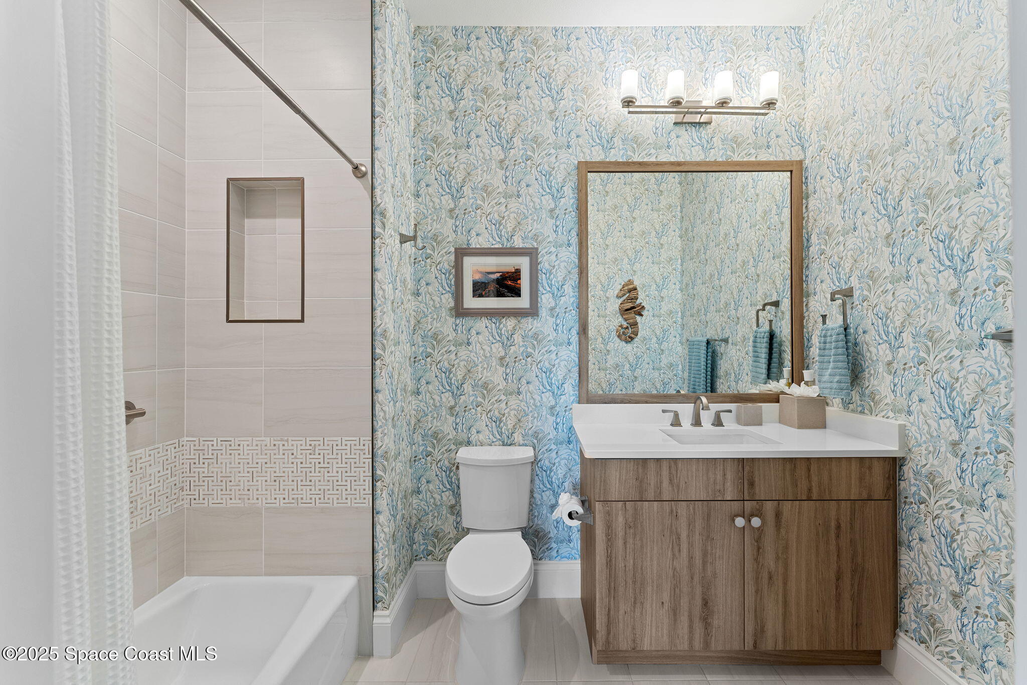 3709 Lake Adelaide Place