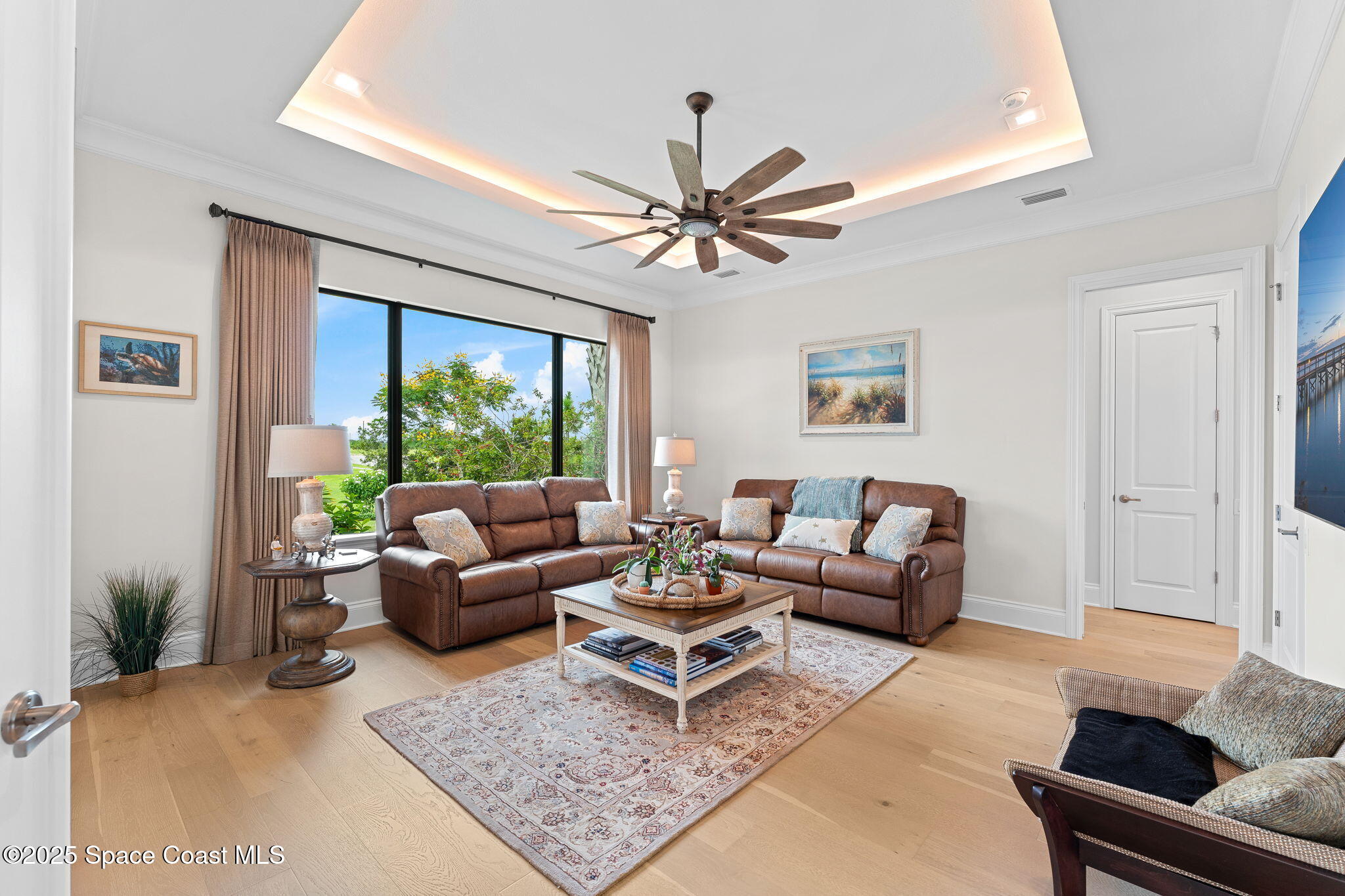 3709 Lake Adelaide Place