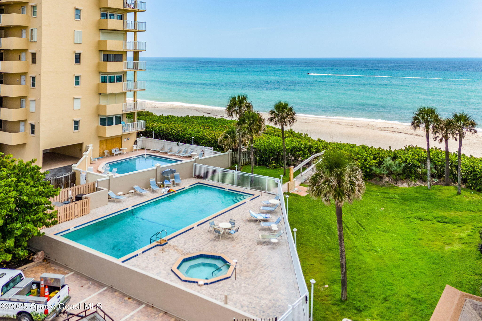 995 N Highway A1A, 510