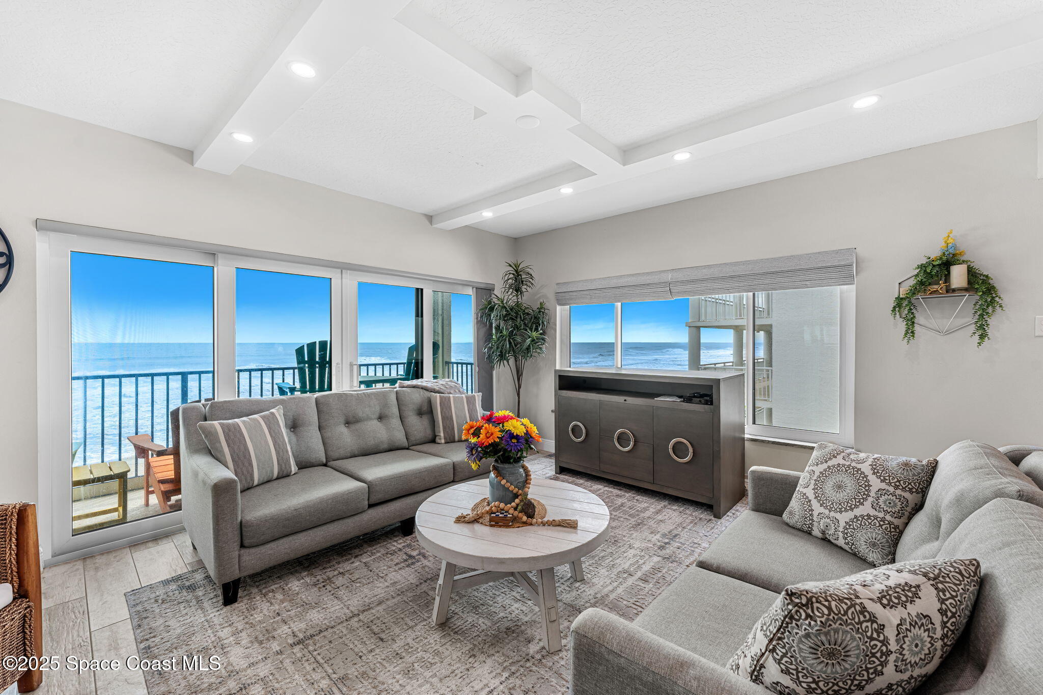 995 N Highway A1A, 510