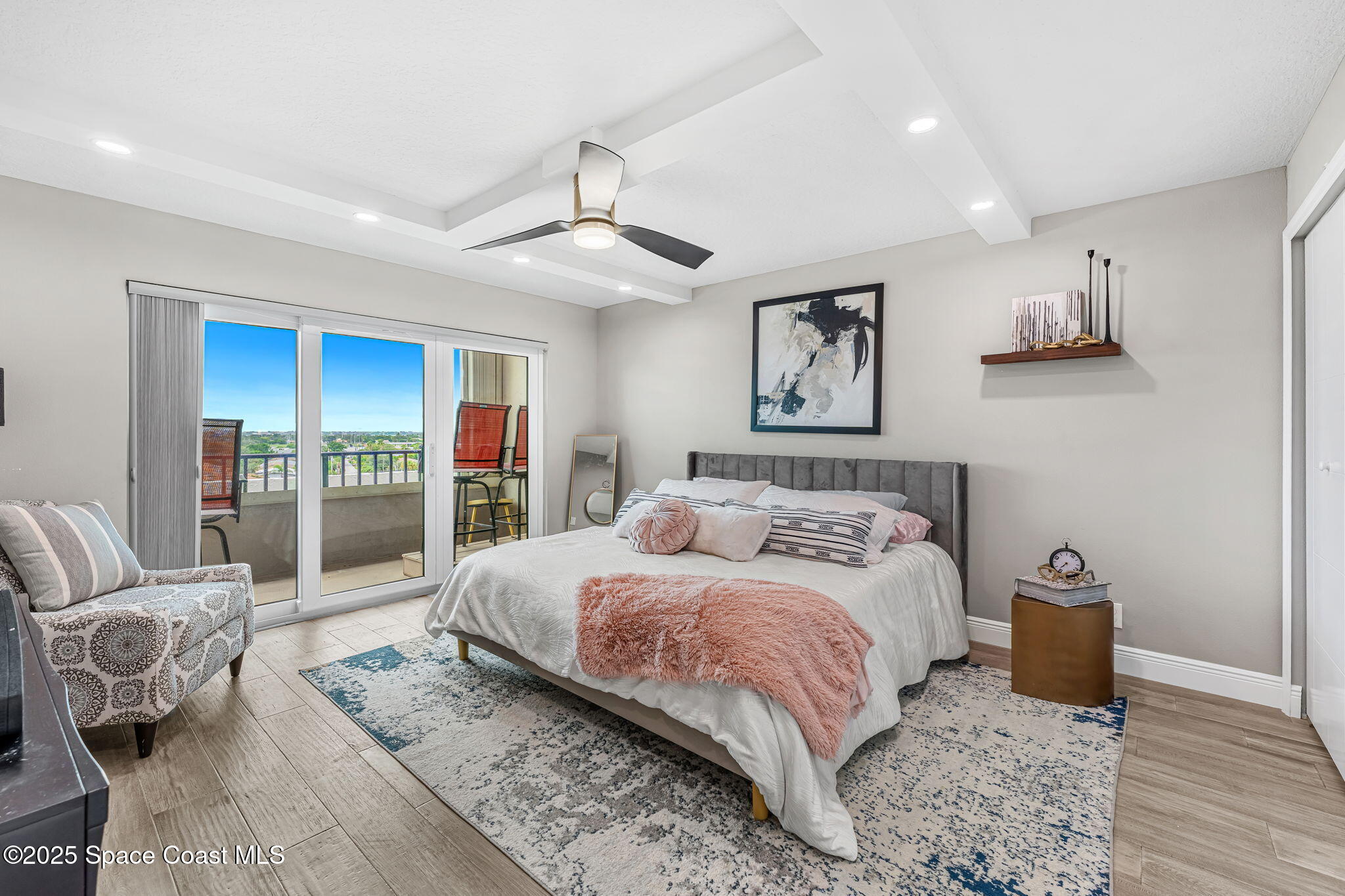 995 N Highway A1A, 510