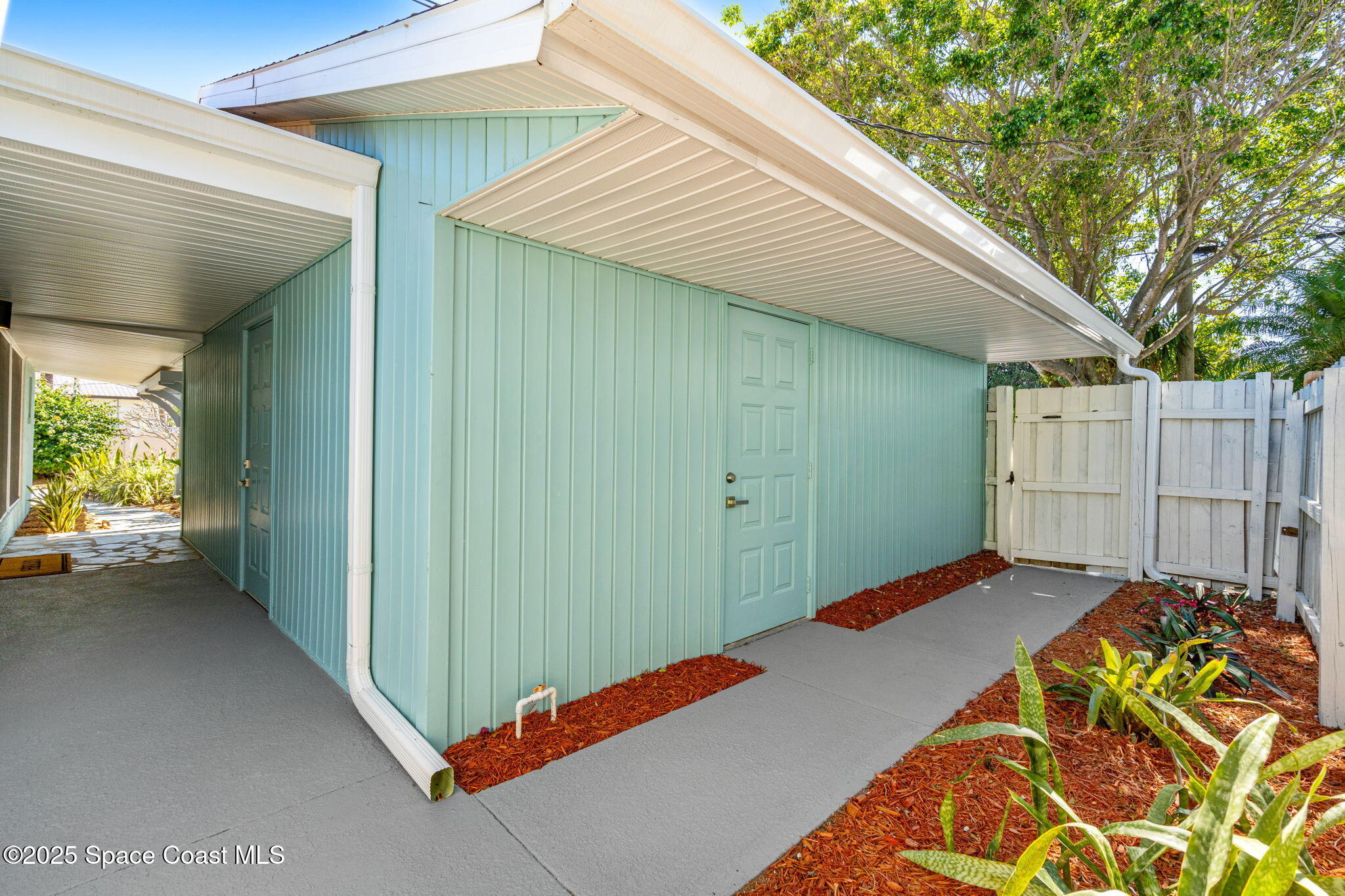 4527 Coquina Ridge Drive