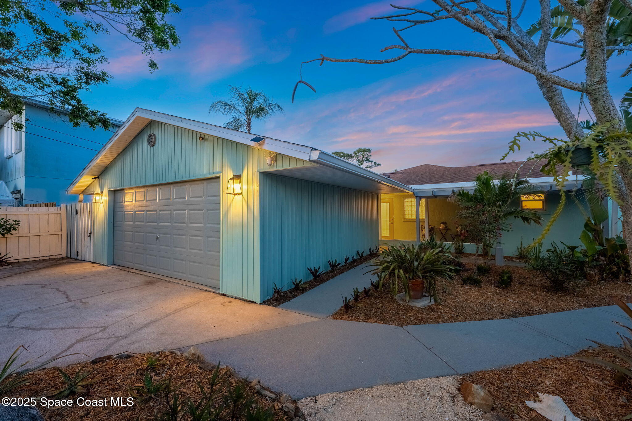 4527 Coquina Ridge Drive