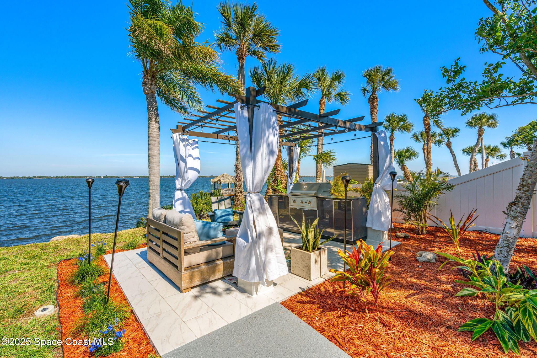 4527 Coquina Ridge Drive