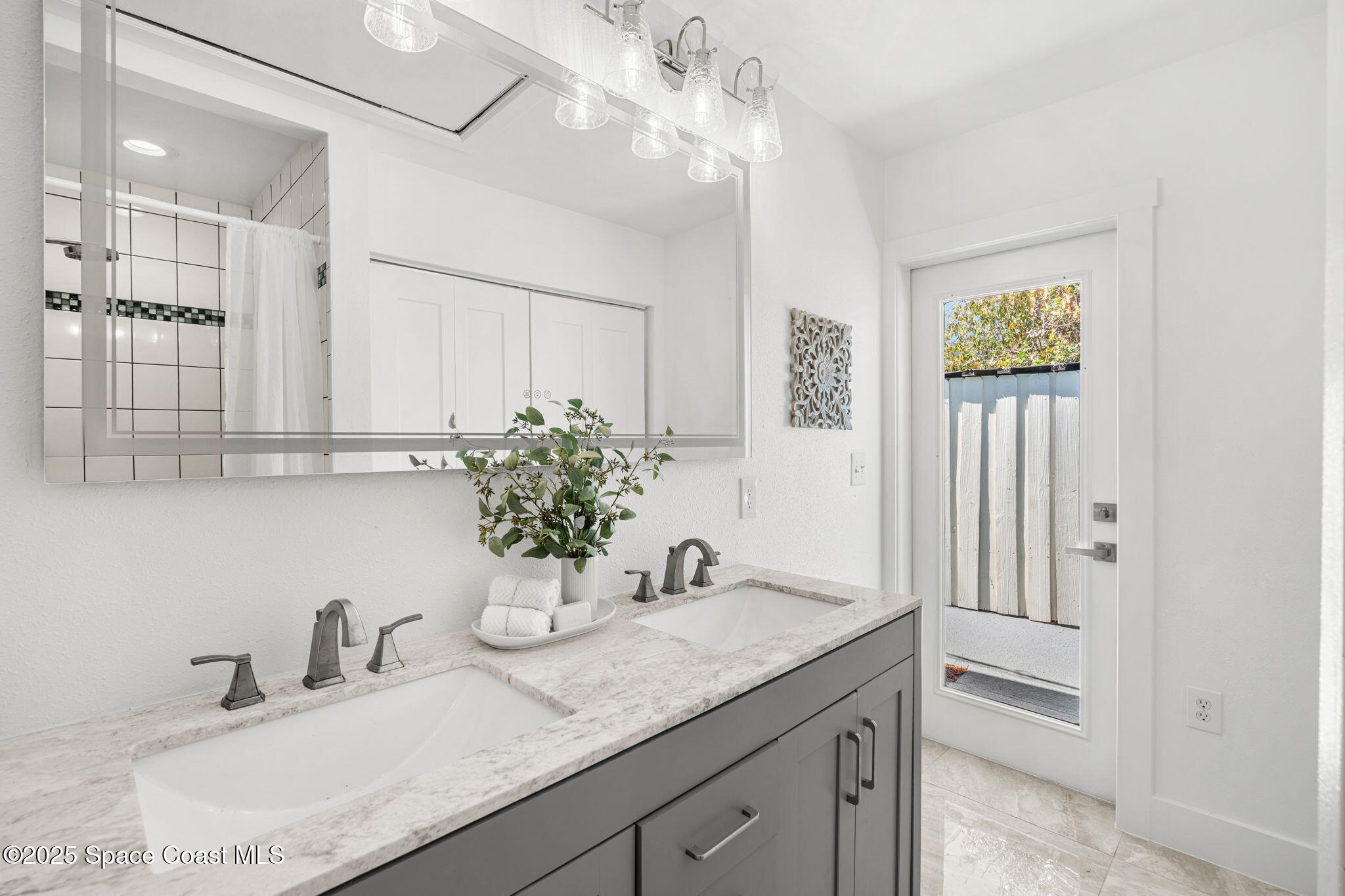 4527 Coquina Ridge Drive