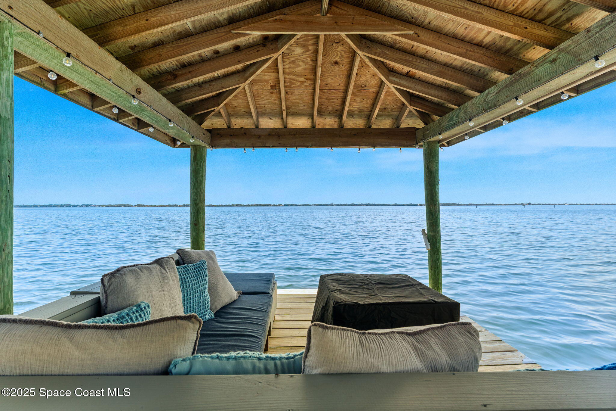 4527 Coquina Ridge Drive