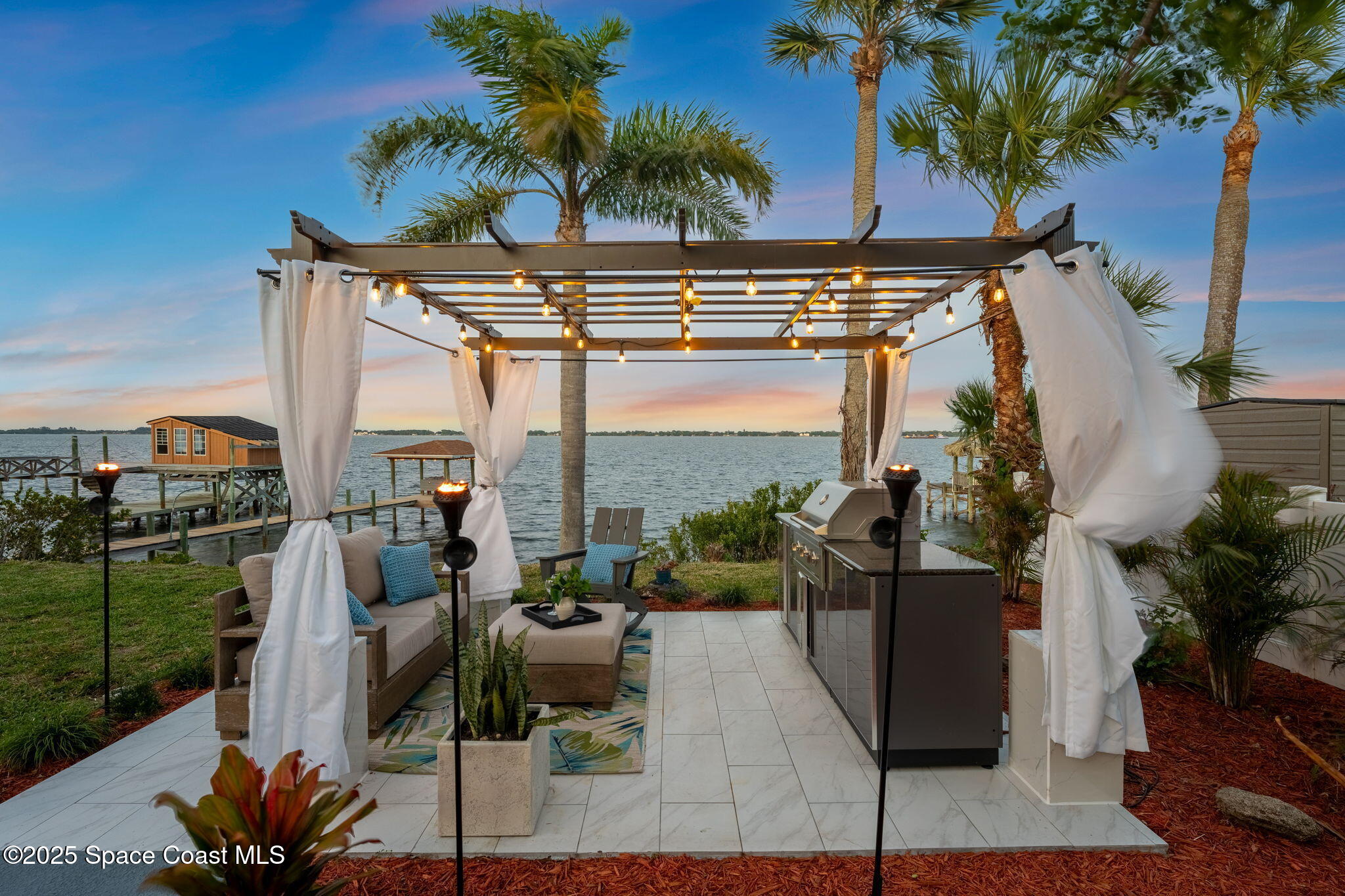 4527 Coquina Ridge Drive