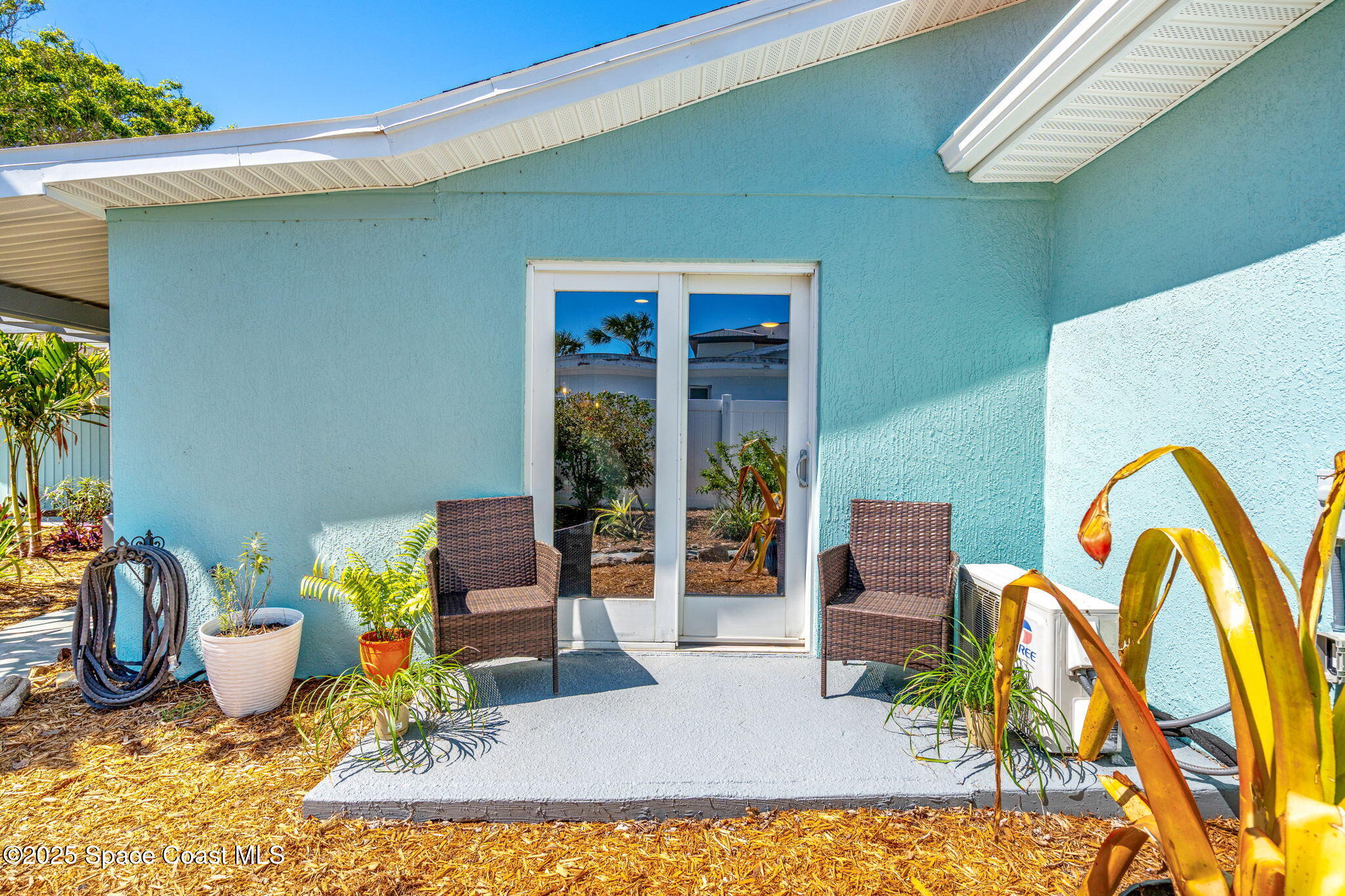 4527 Coquina Ridge Drive