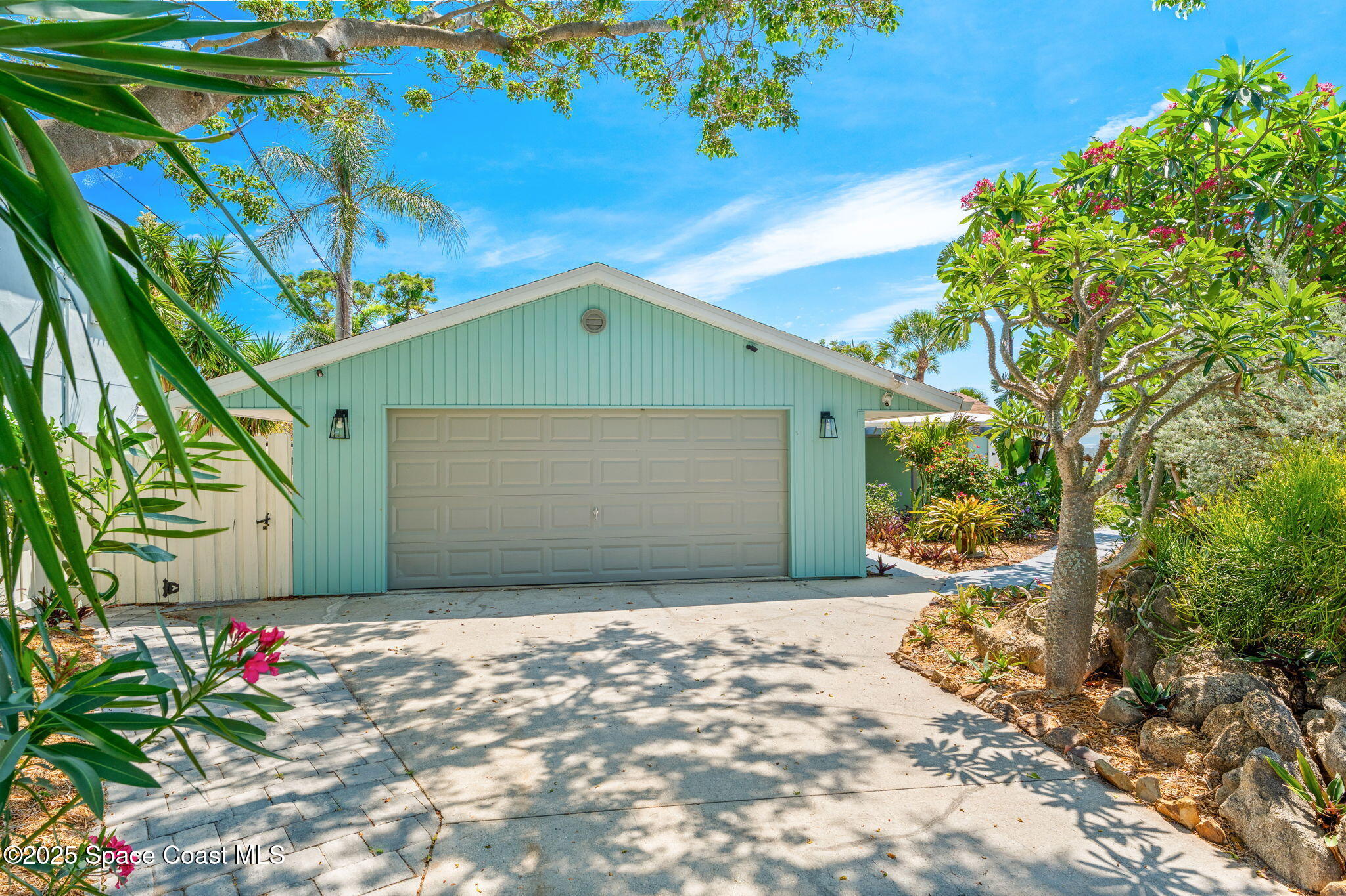 4527 Coquina Ridge Drive