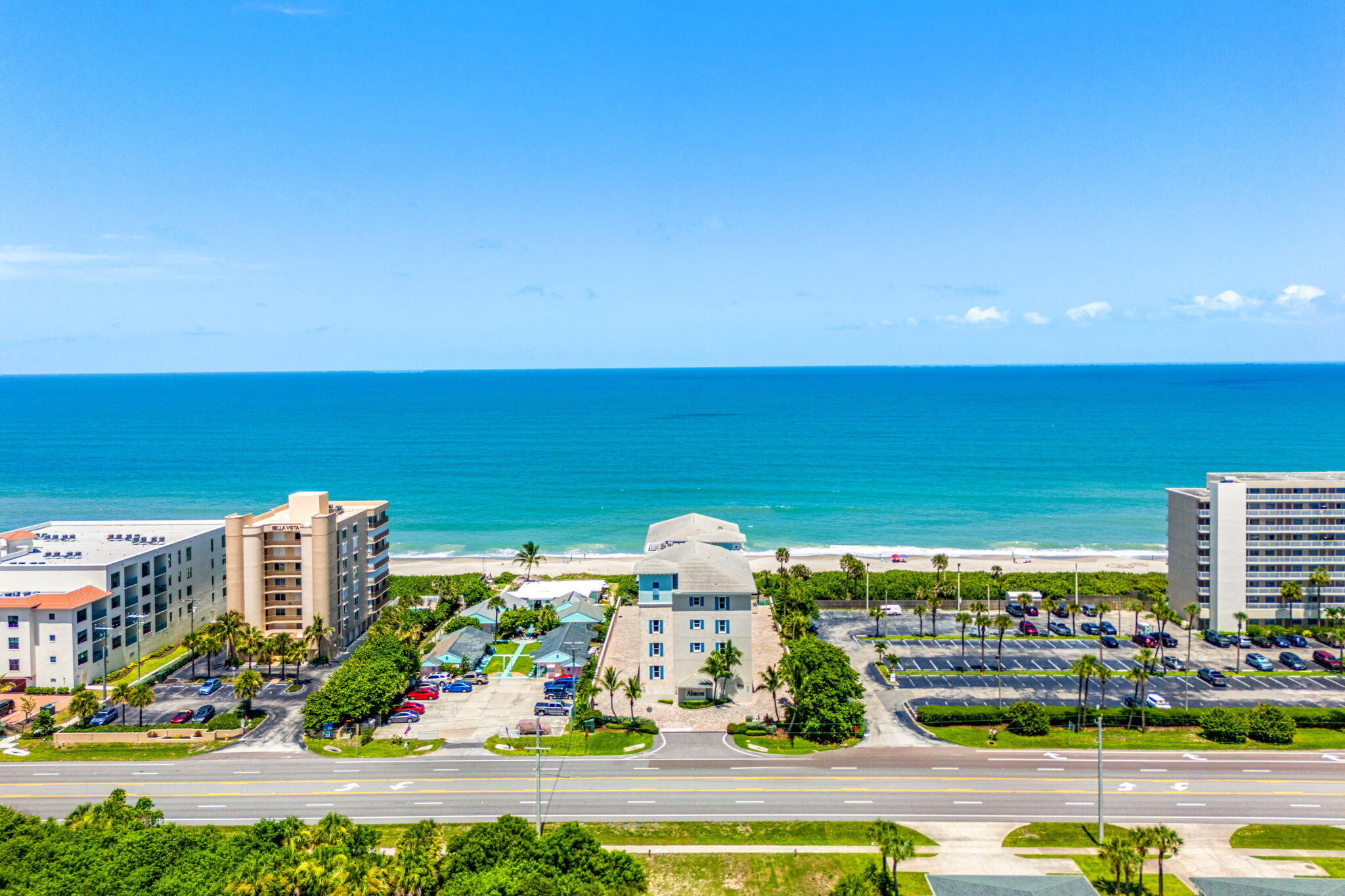 1725 N Highway A1A, 401