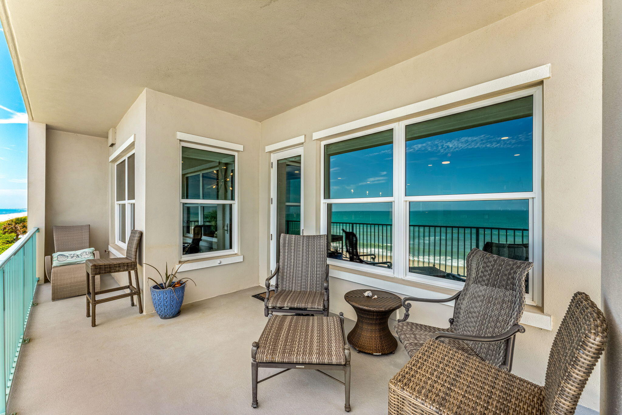 1725 N Highway A1A, 401