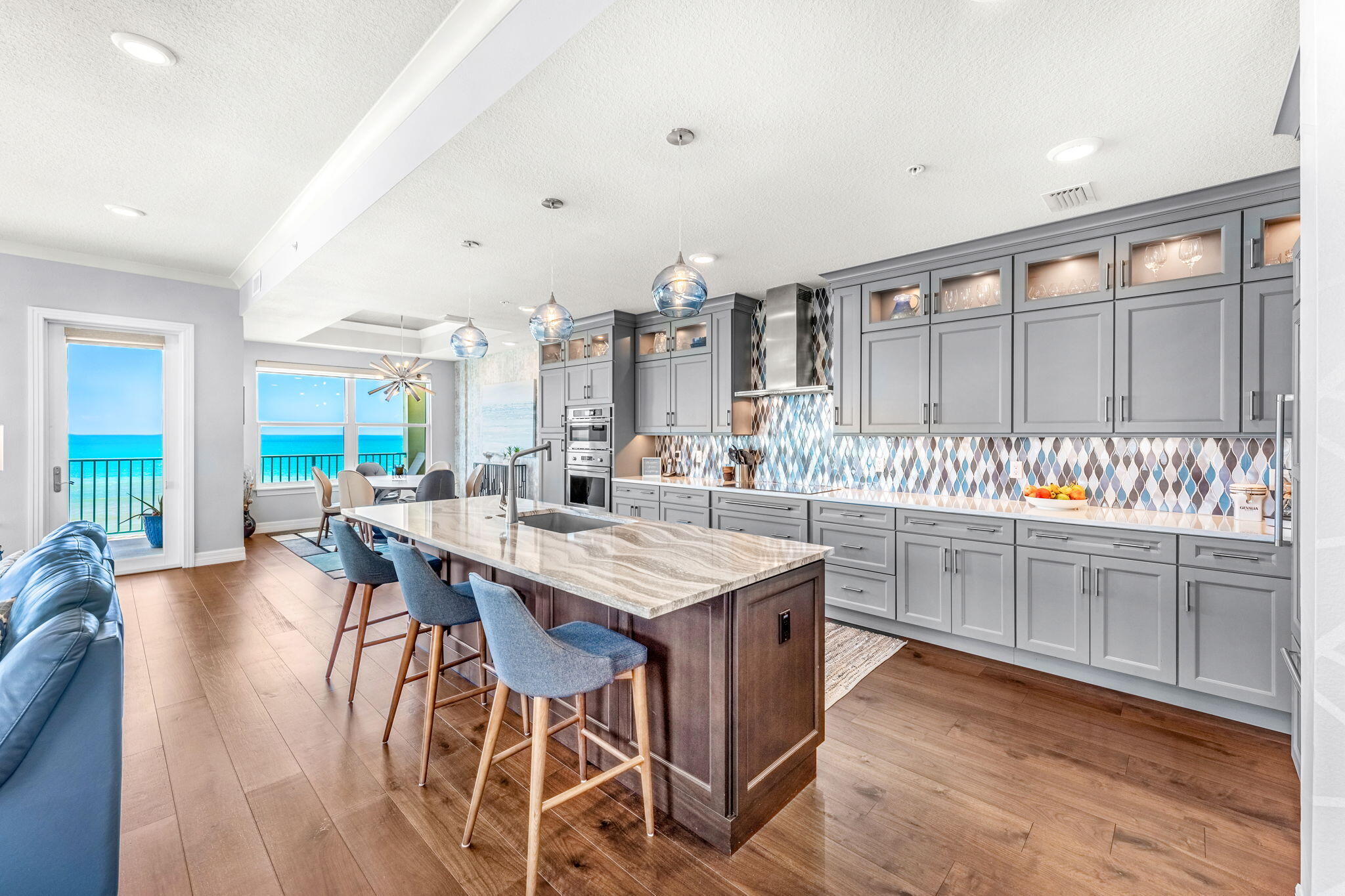 1725 N Highway A1A, 401