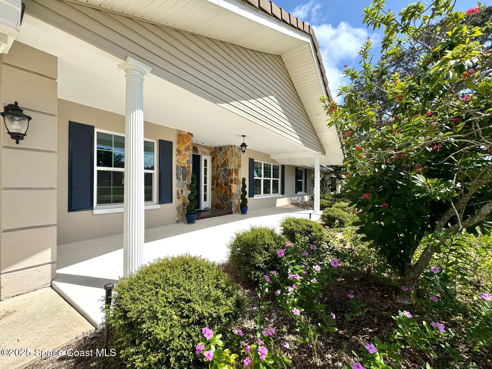 420 Rio Casa Drive S