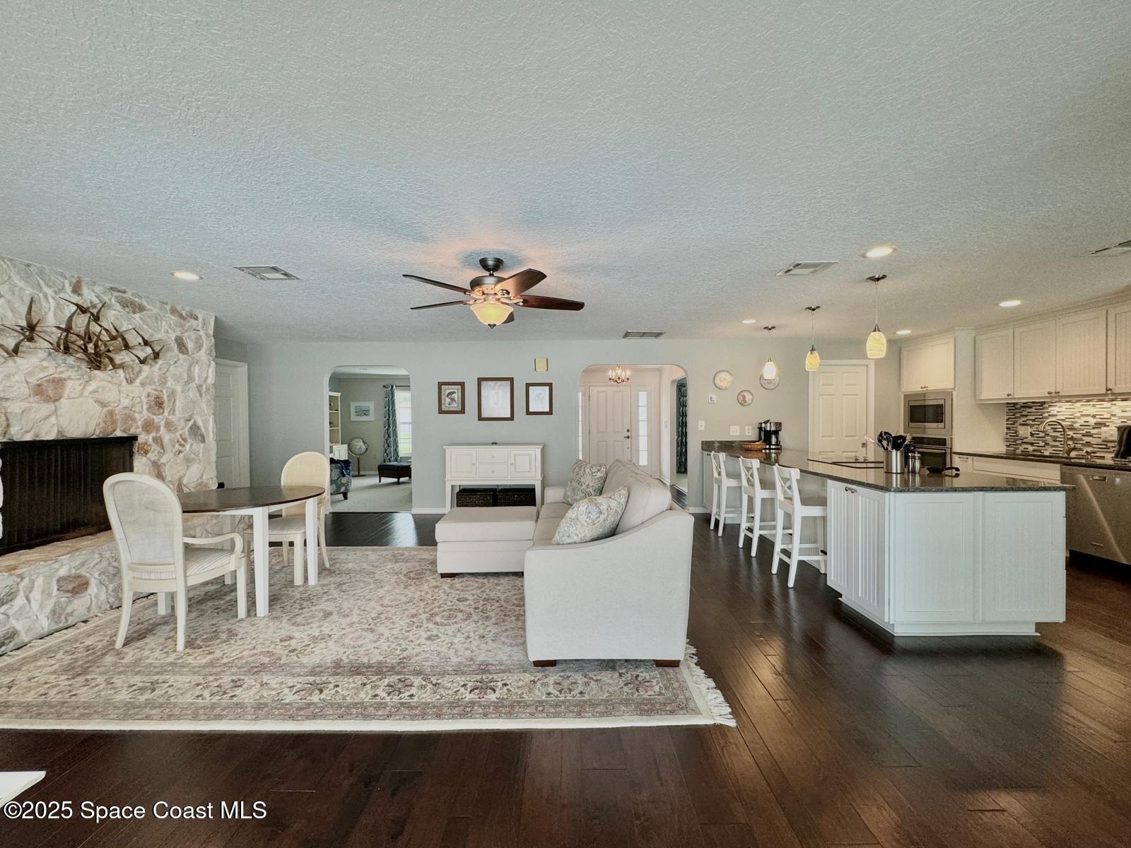 420 Rio Casa Drive S