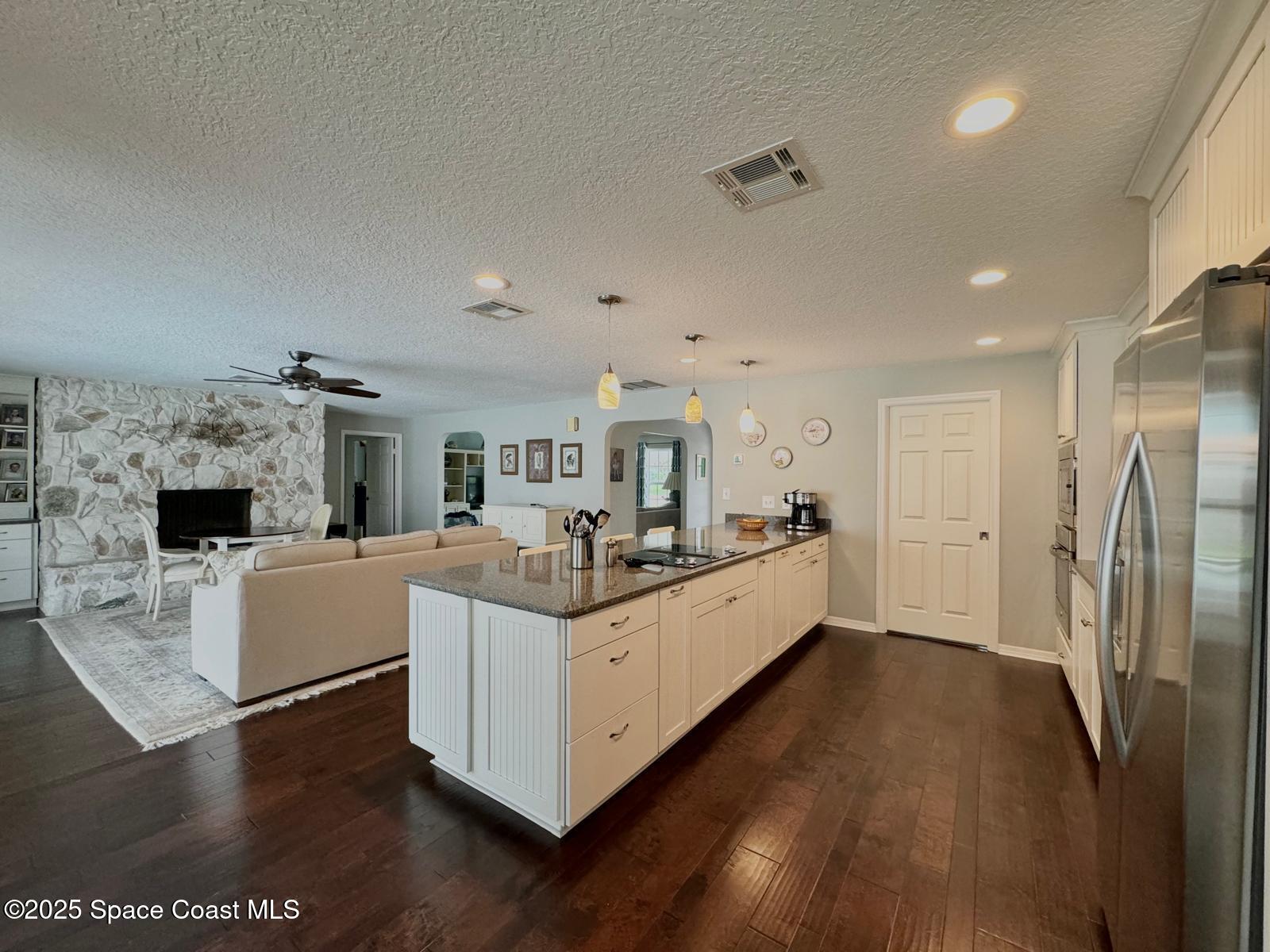 420 Rio Casa Drive S