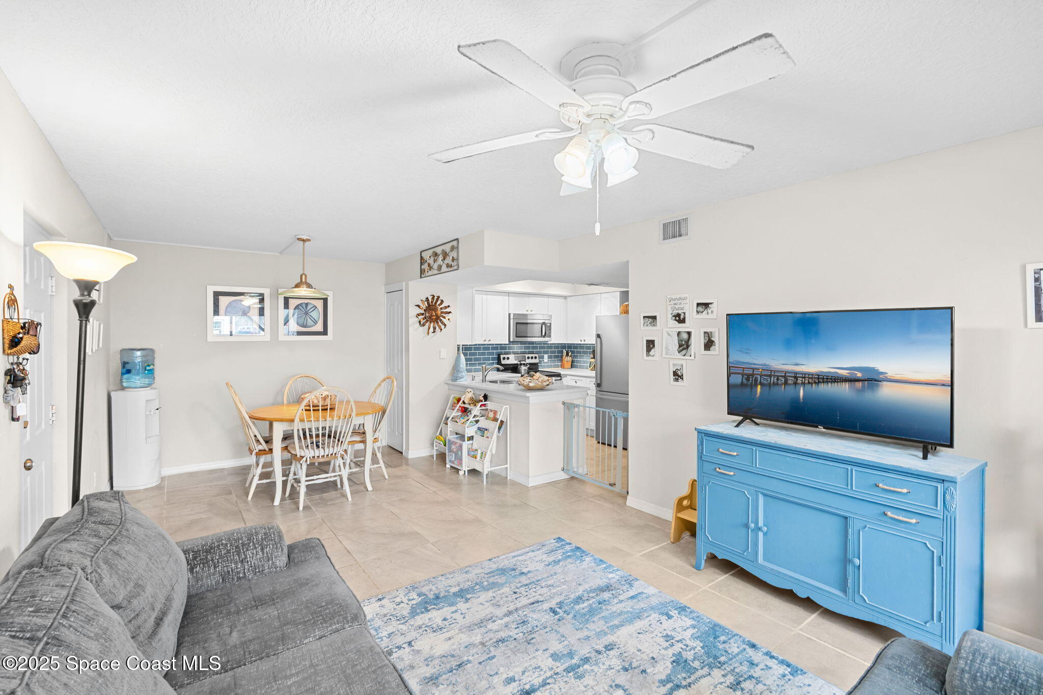 945 Sonesta Avenue NE, 105