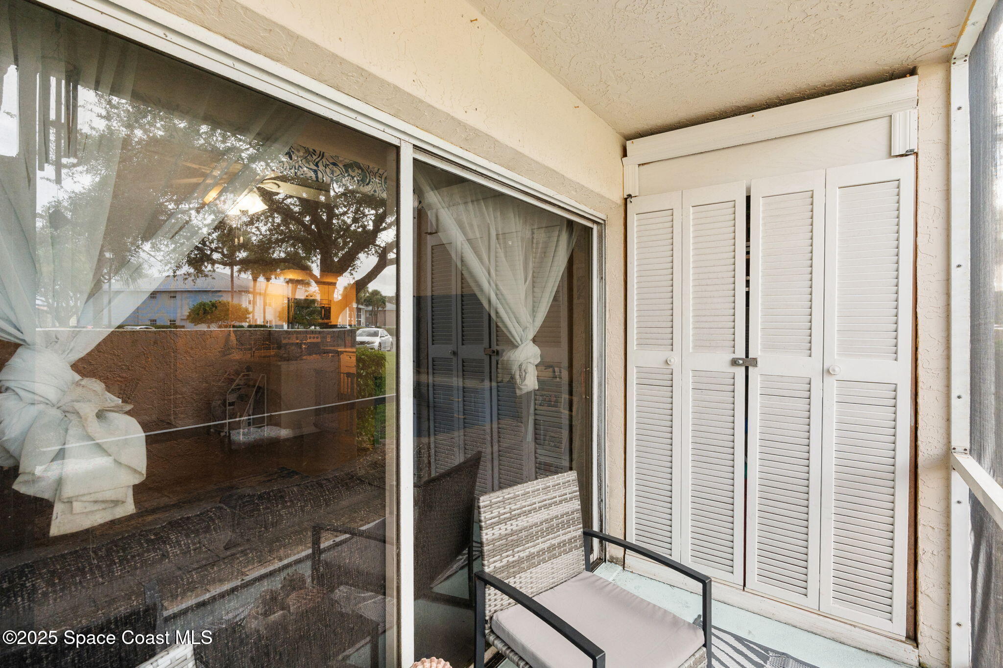 945 Sonesta Avenue NE, 105