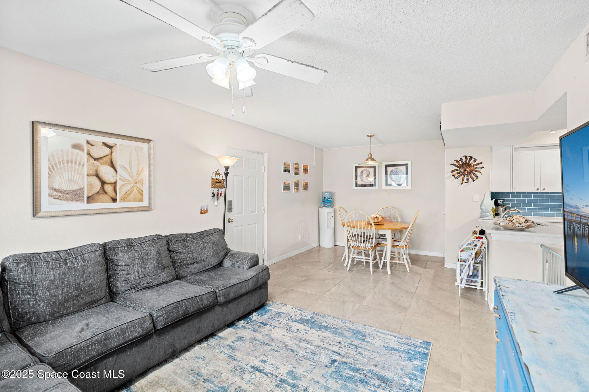 945 Sonesta Avenue NE, 105