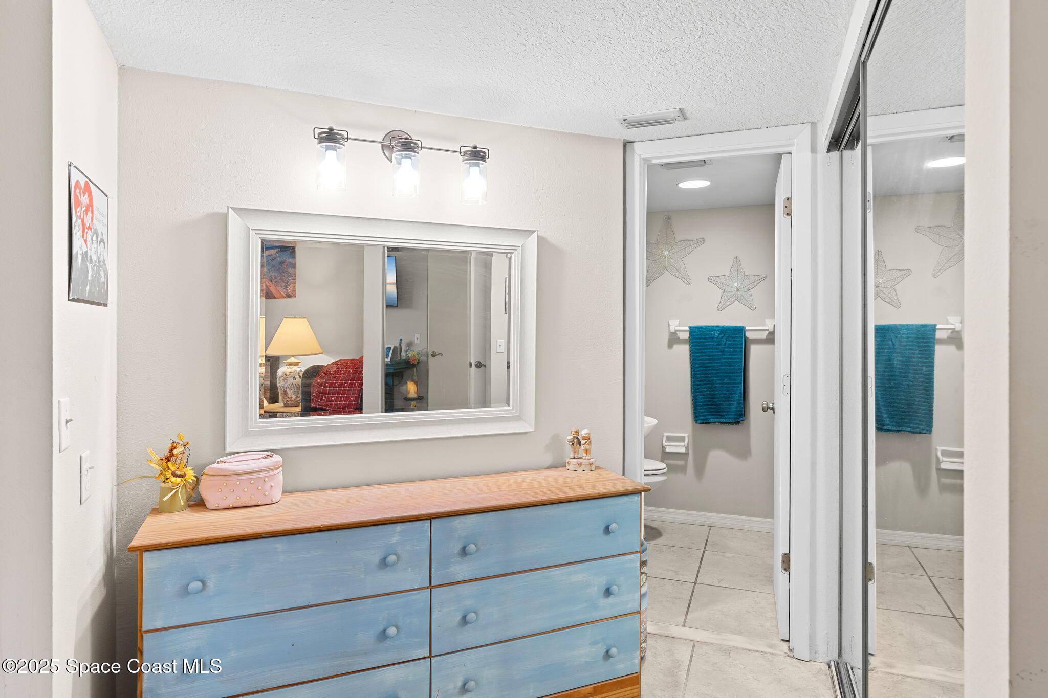 945 Sonesta Avenue NE, 105