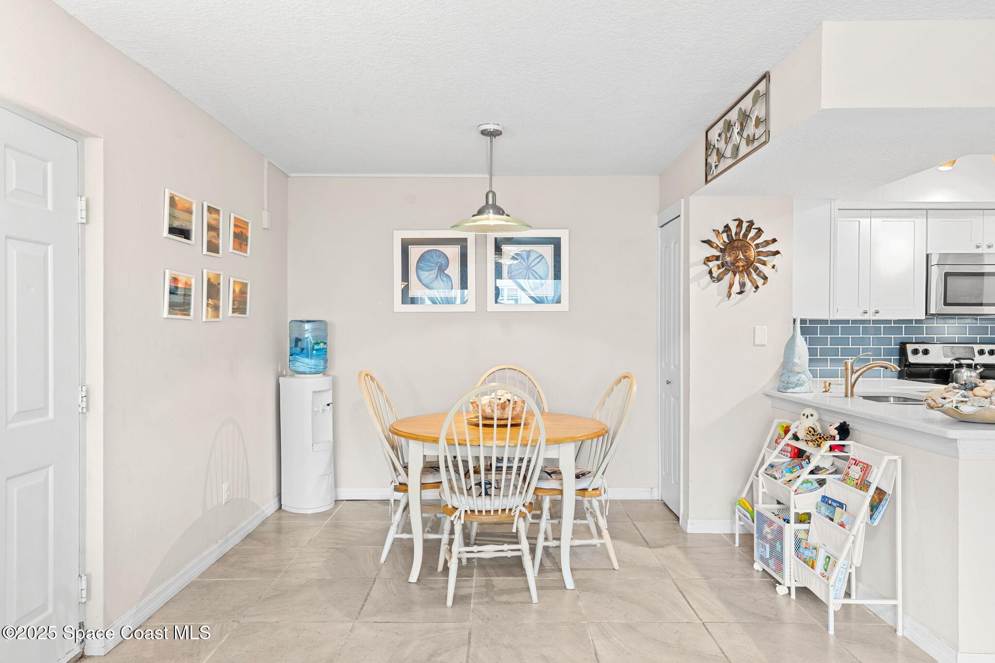 945 Sonesta Avenue NE, 105