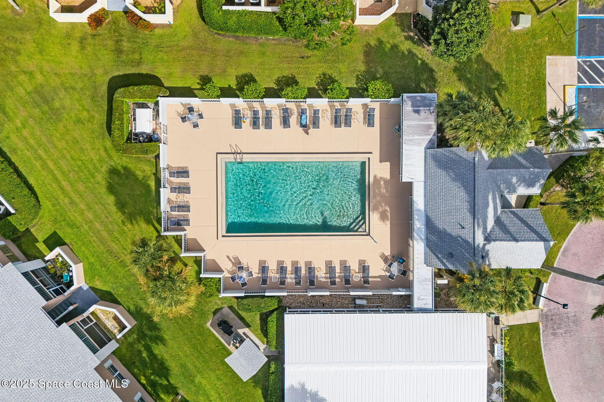945 Sonesta Avenue NE, 105