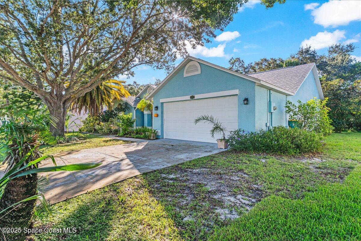 1845 Blue Heron Drive