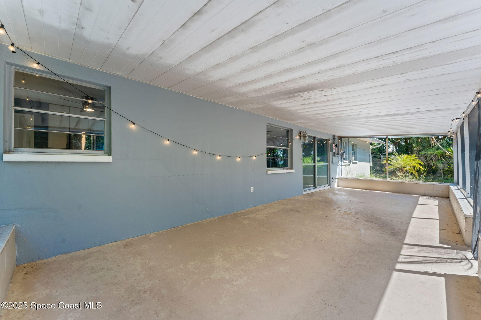 2351 Middlecoff Court