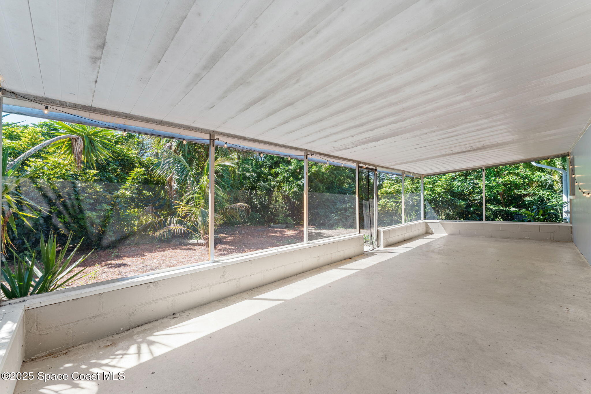 2351 Middlecoff Court