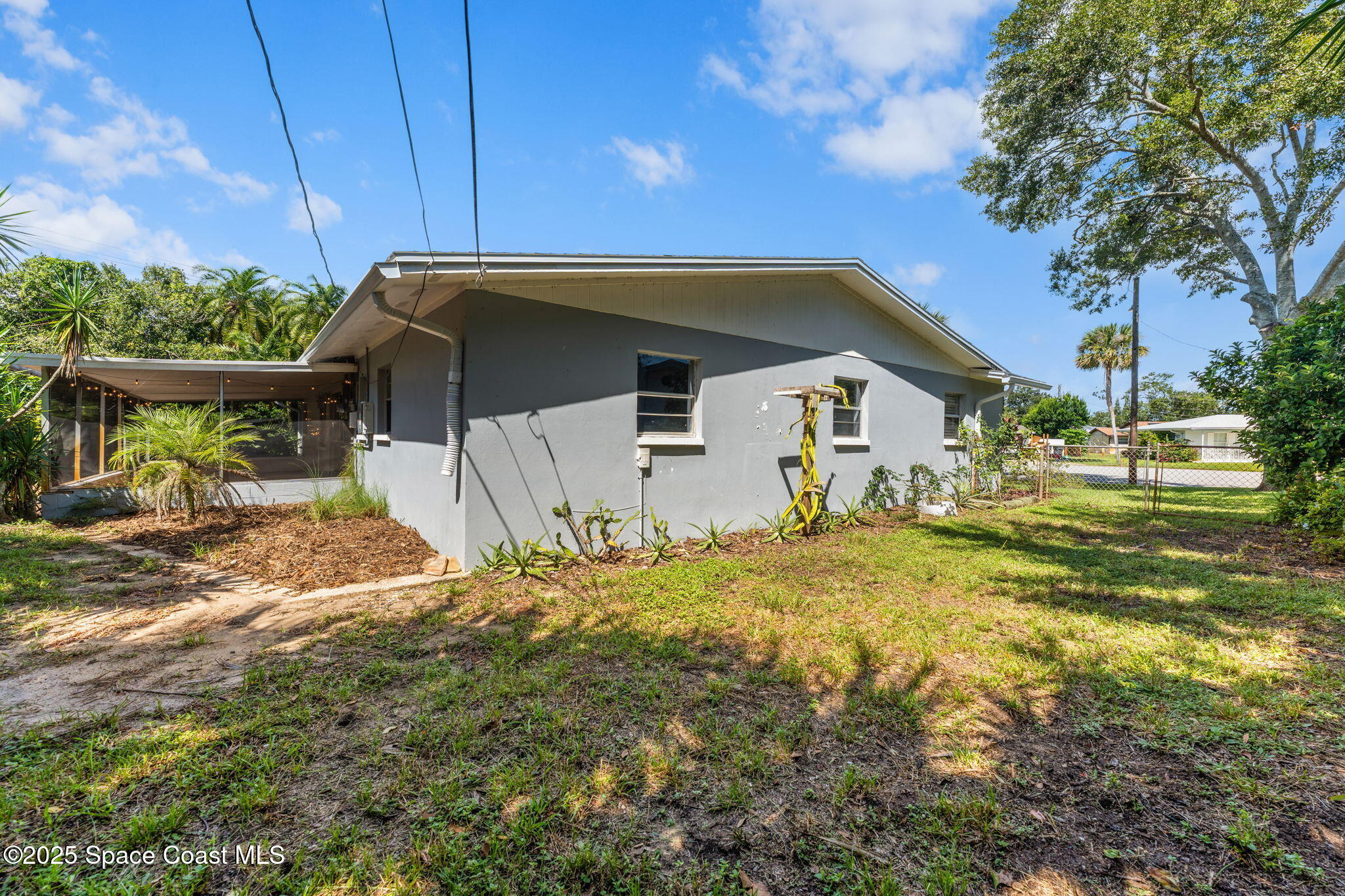 2351 Middlecoff Court