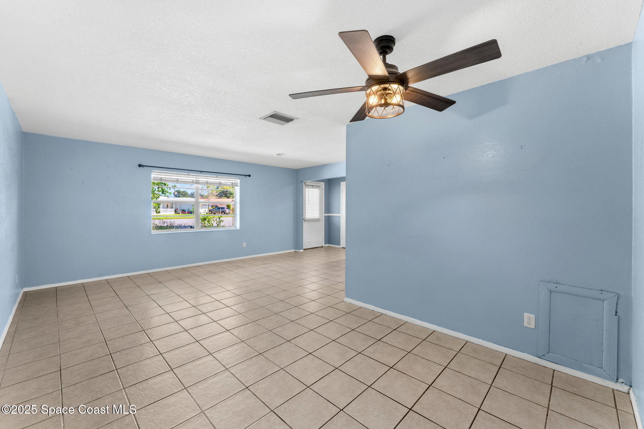 2351 Middlecoff Court