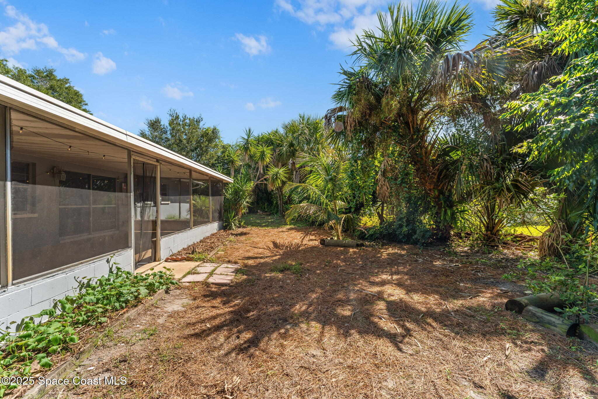 2351 Middlecoff Court