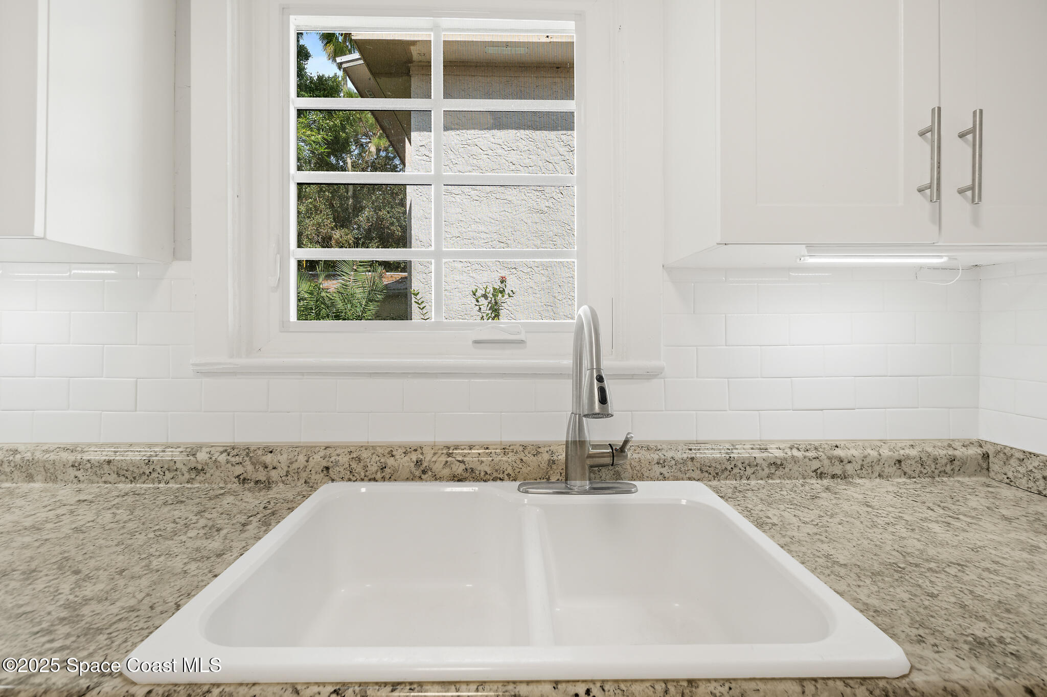 2208 Country Club Road, Melbourne