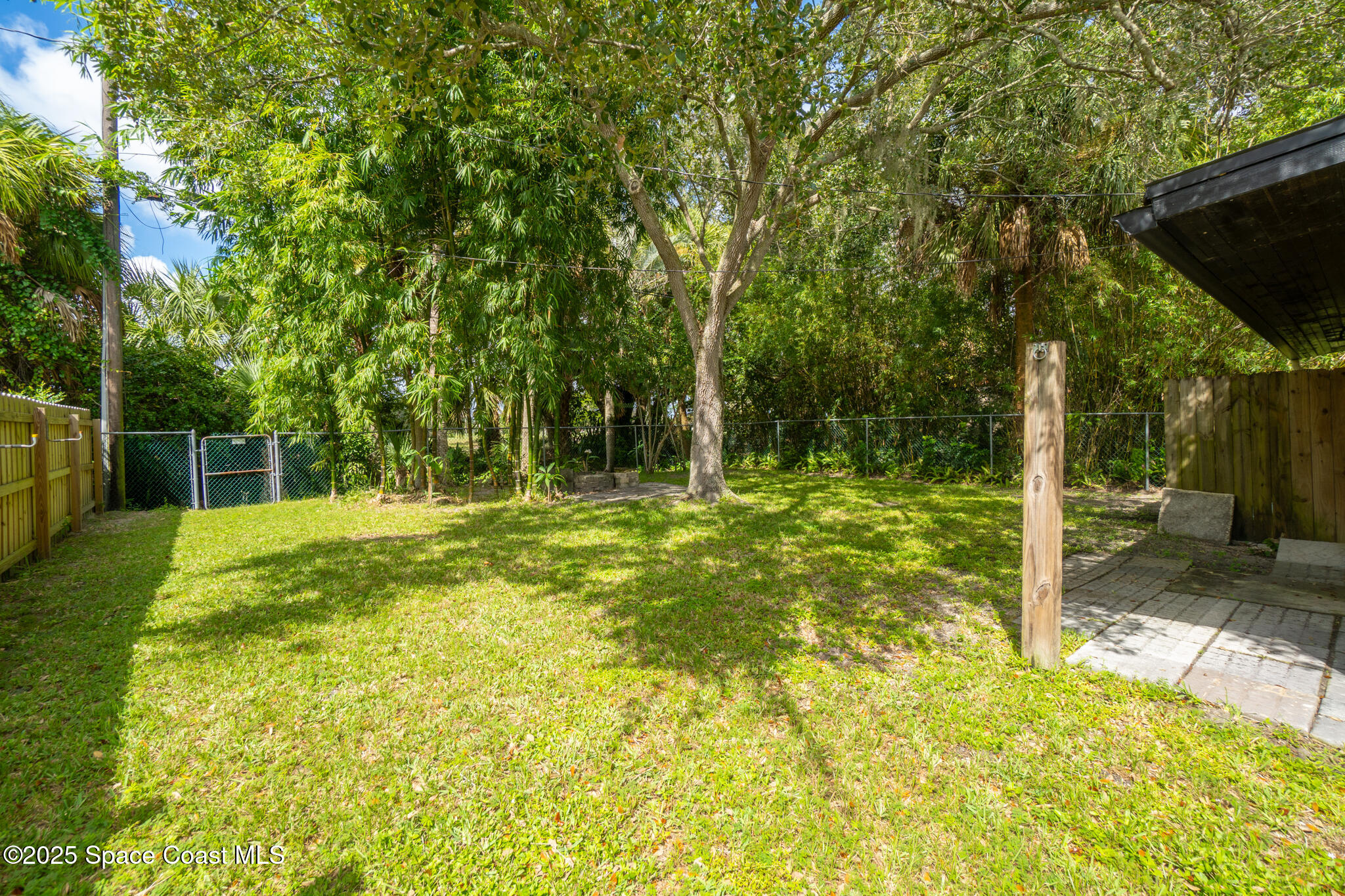 2208 Country Club Road, Melbourne