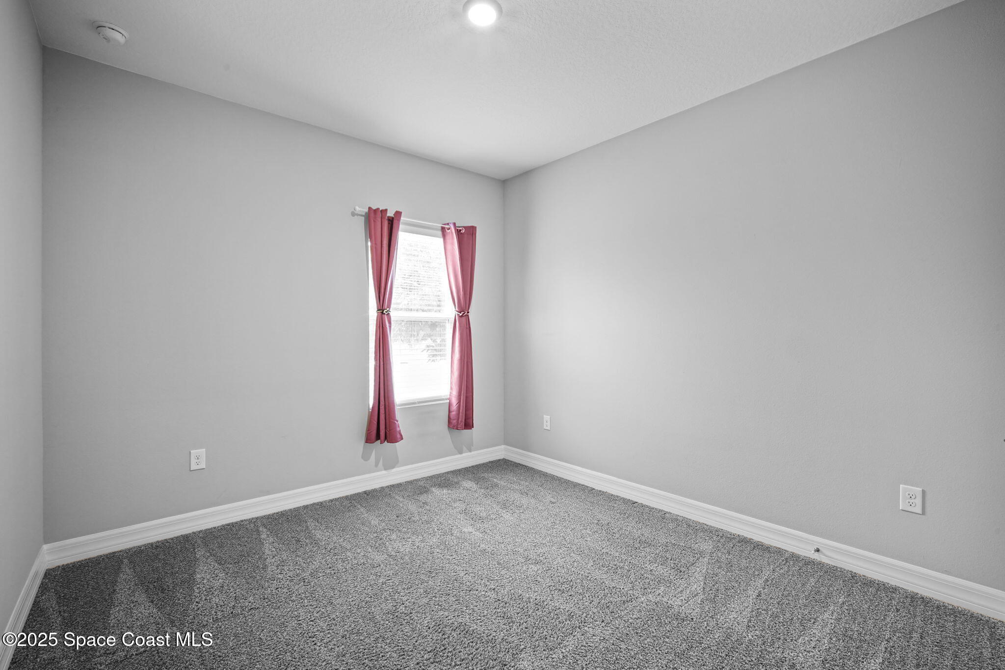 893 Altura Avenue SE