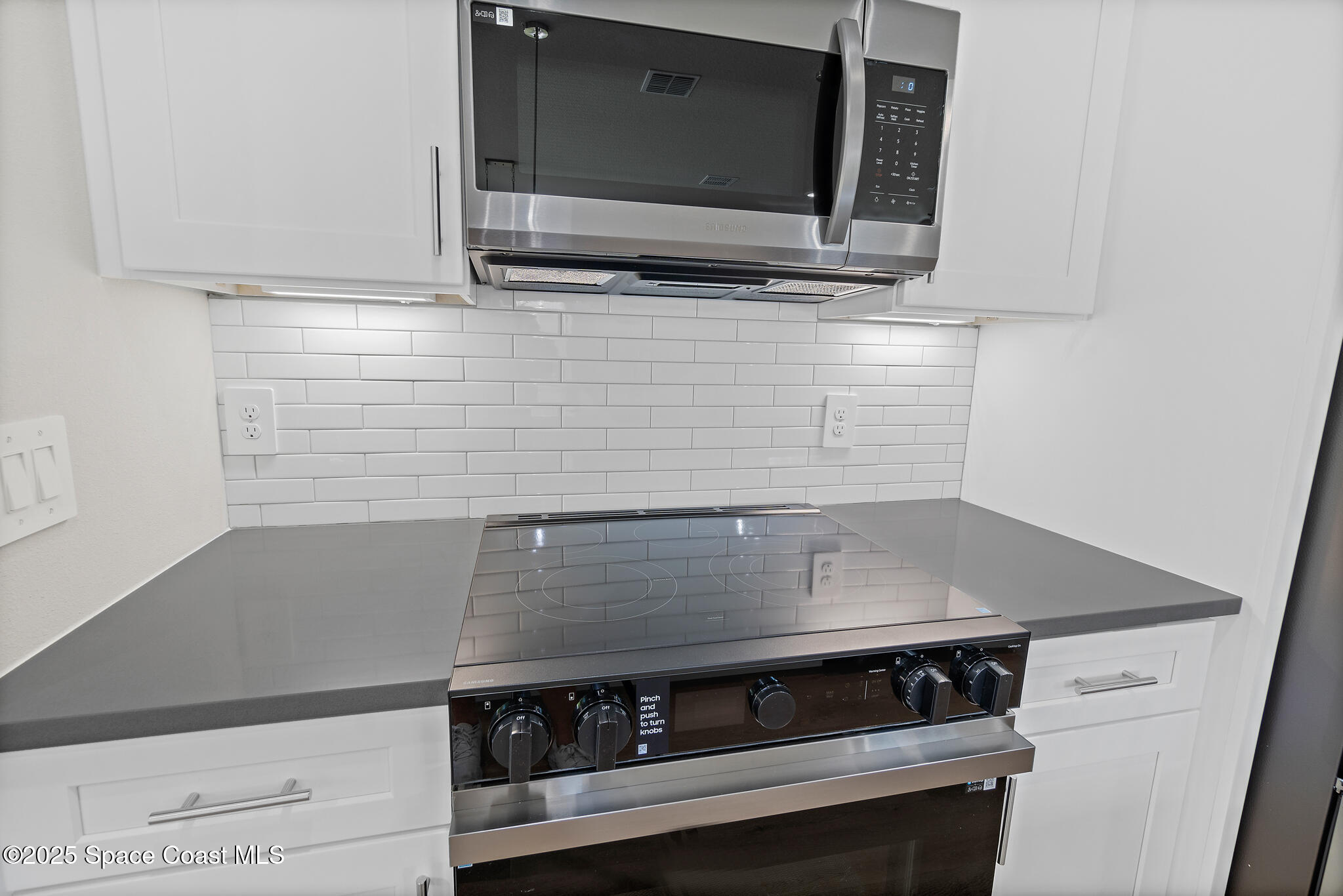 826 Hartsdale Avenue SW