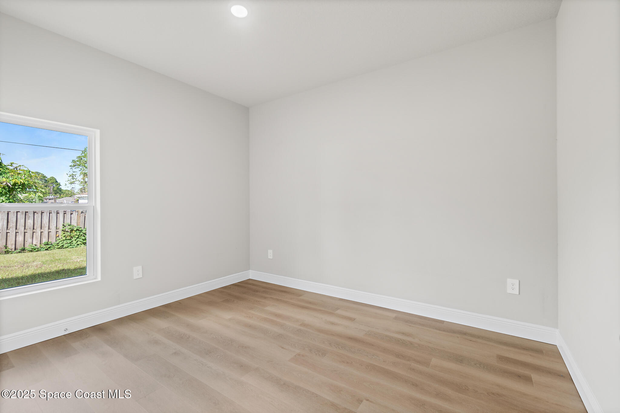 826 Hartsdale Avenue SW