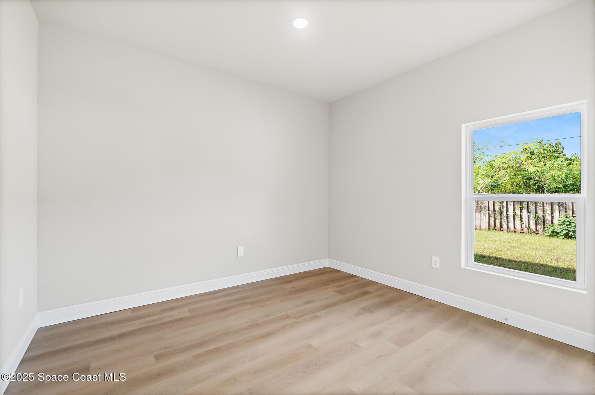 826 Hartsdale Avenue SW