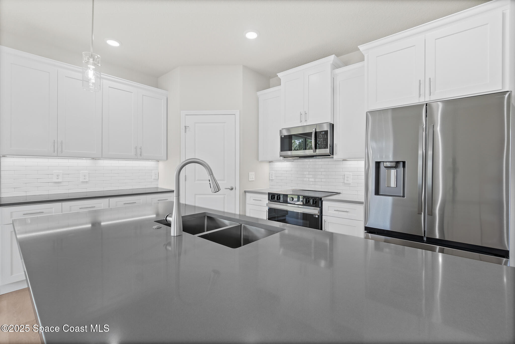 826 Hartsdale Avenue SW