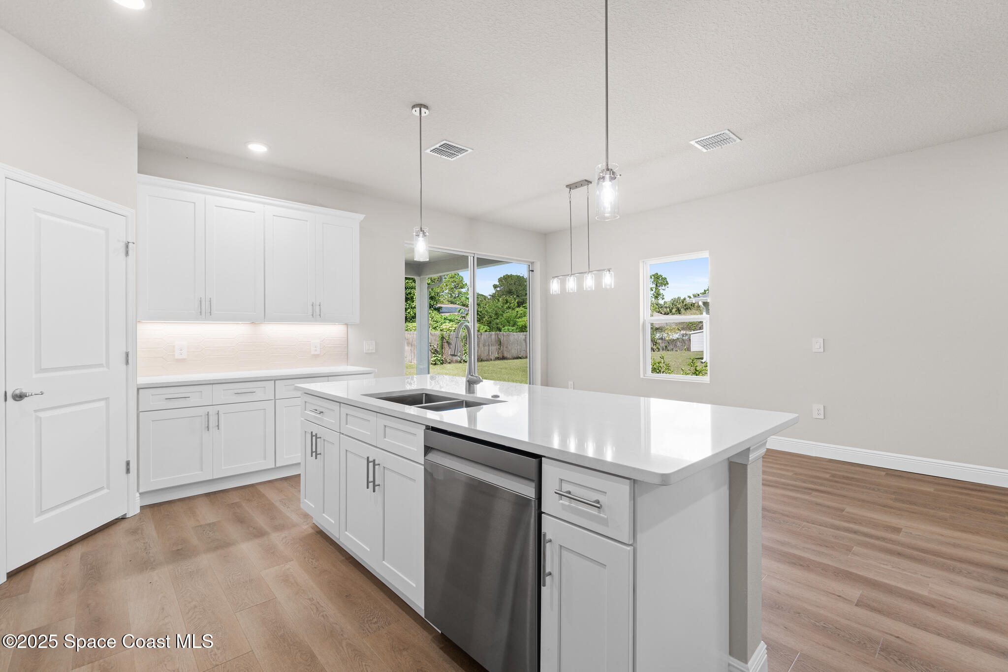 834 Hartsdale Avenue SW