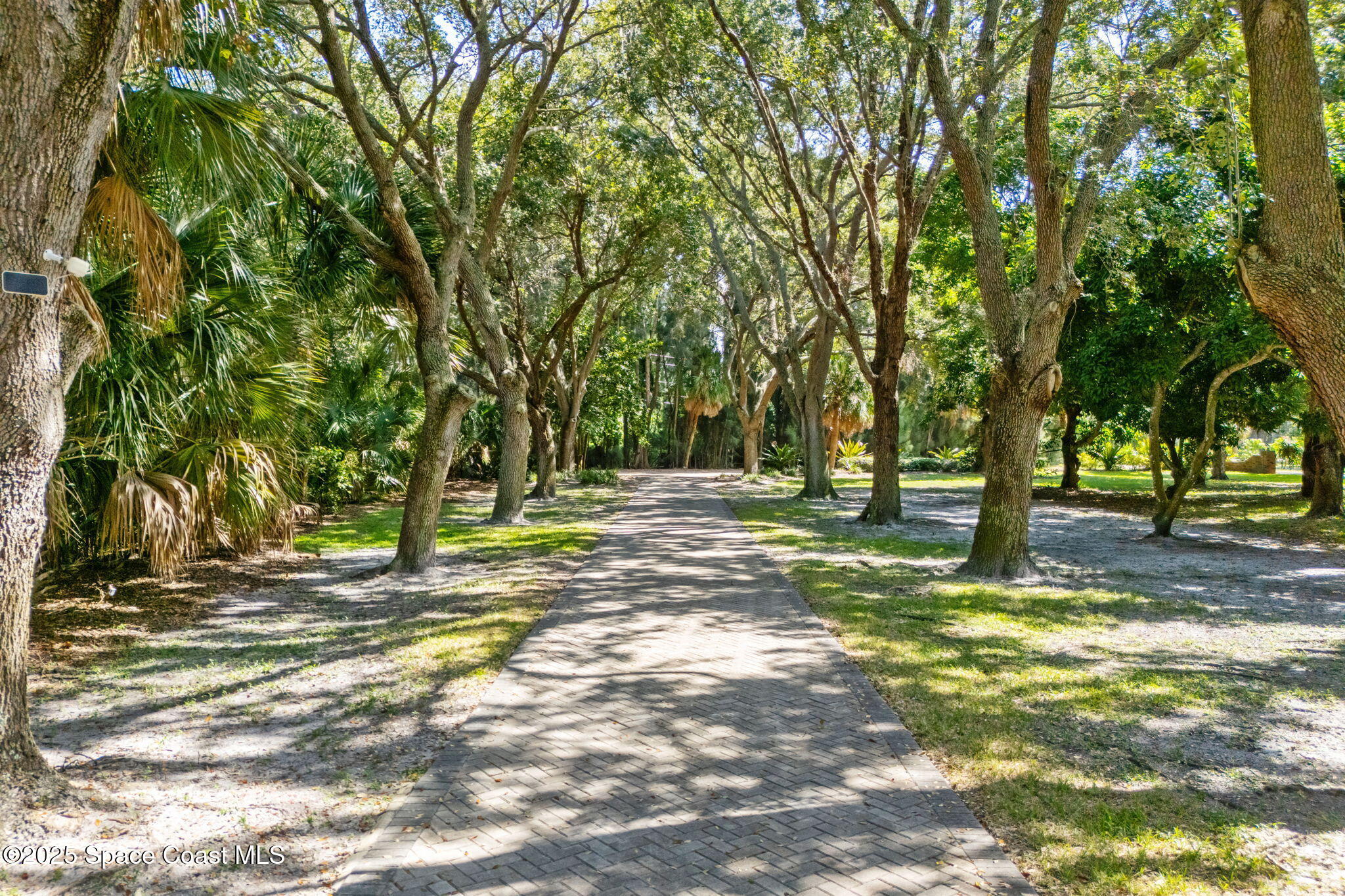 8535 S Tropical Trail, Merritt Island