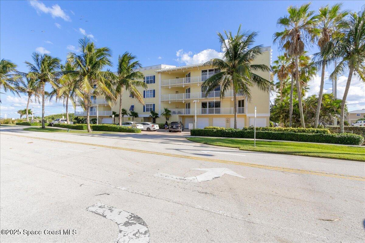 1 Eighth Avenue 1403