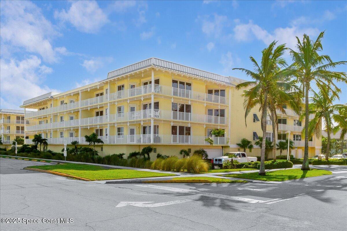 1 Eighth Avenue 1403