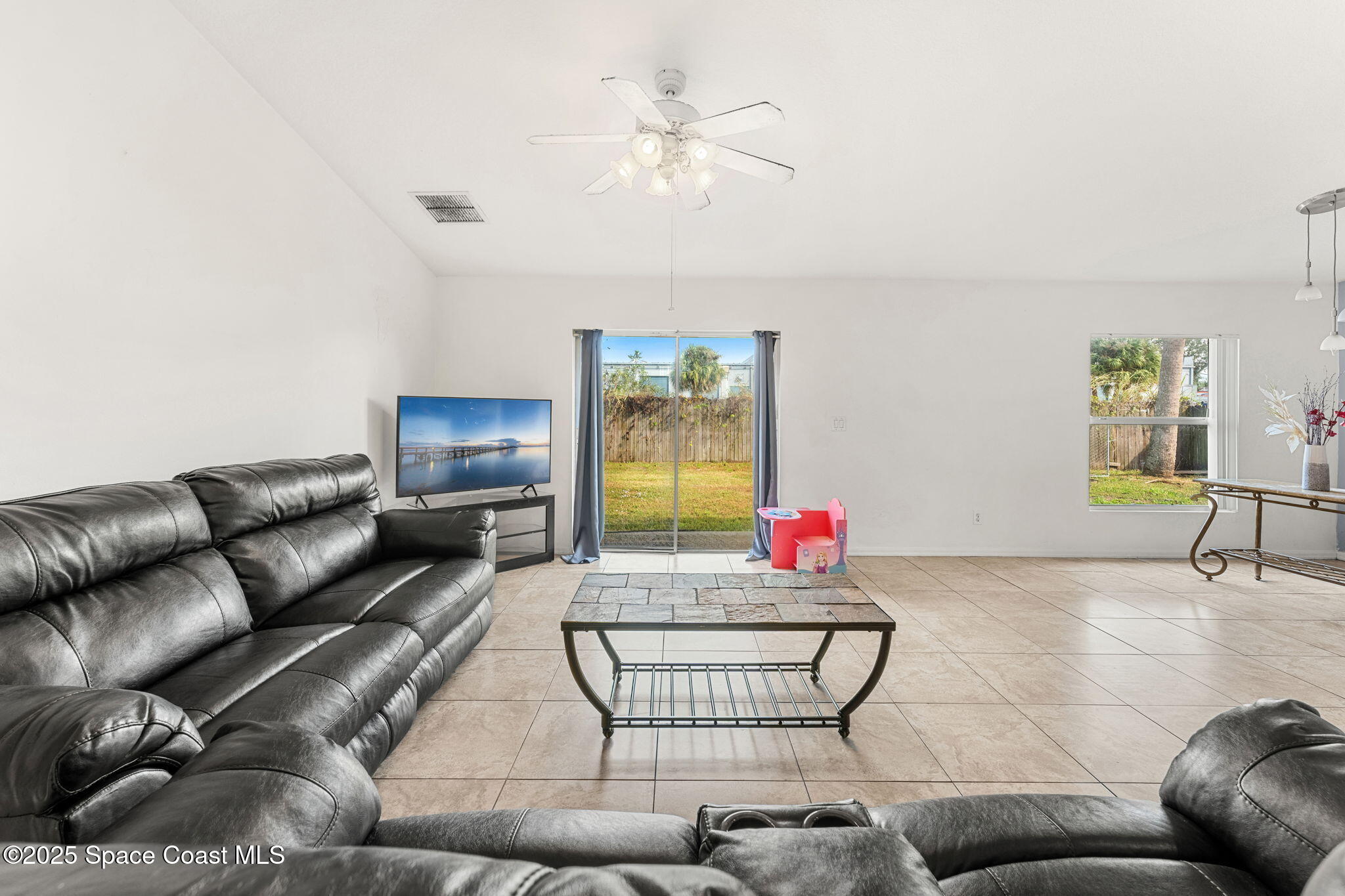 1247 Van Tassell Trail NE