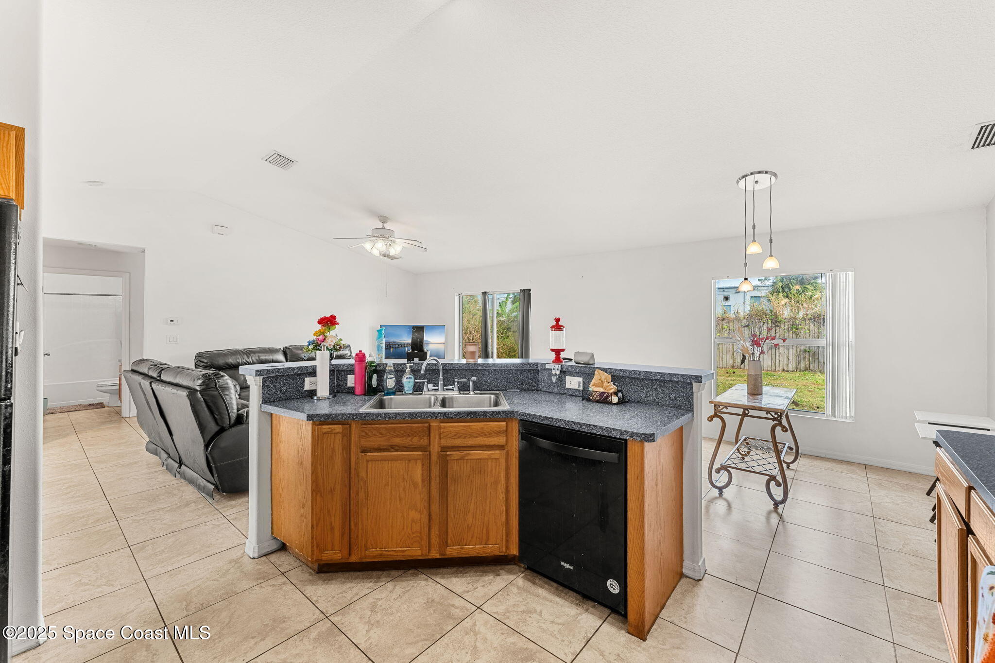 1247 Van Tassell Trail NE